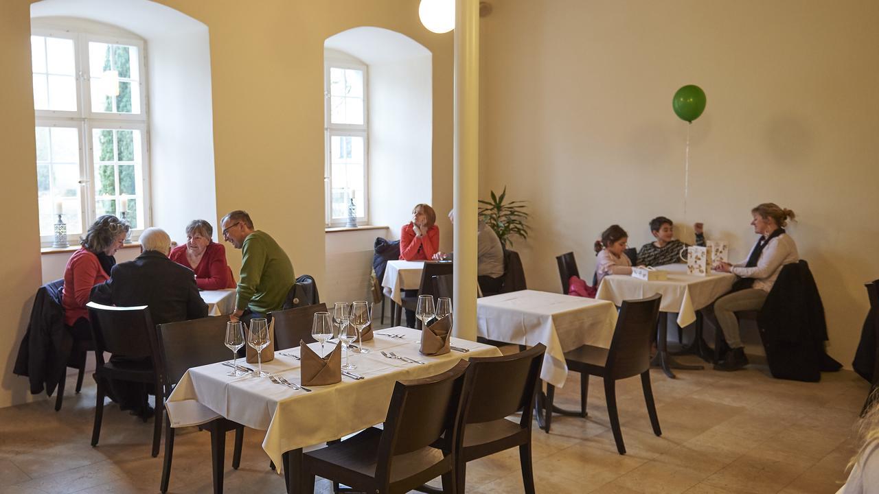 Klosterhotel Kreuz Mariastein Экстерьер фото